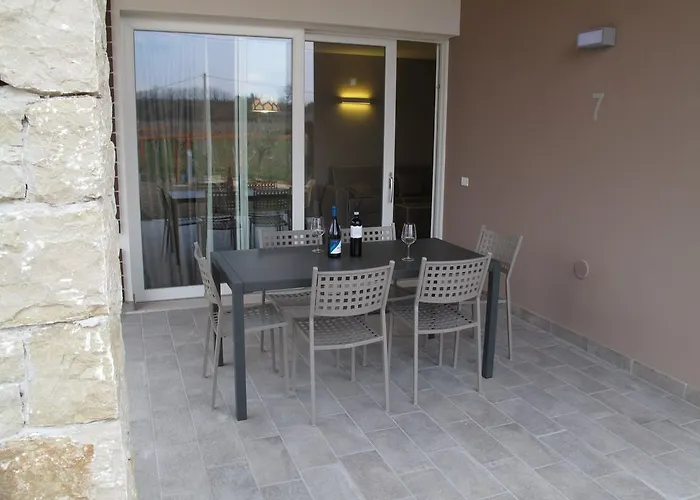 Tre Colline Appartement *